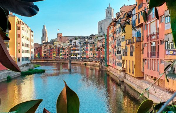 Dalí Museum & Girona Tour by High Speed train